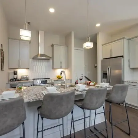Luxury Four-Story Home With Rooftop Views, 10Min To Downtown! Sleeps 12! Nashville Exterior foto