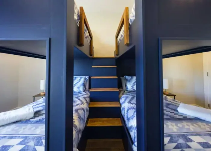 Luxury Four-Story Home With Rooftop Views, 10Min To Downtown! Sleeps 12!